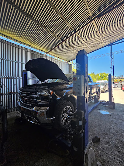 Servicio De Grúa Y Taller Automotriz Jyh